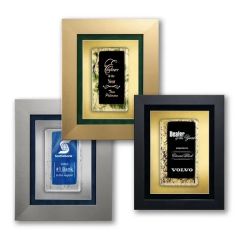 Cachet Plaque