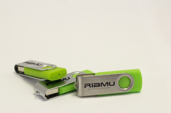 Riamu Entertainment Custom USB Flash Drive