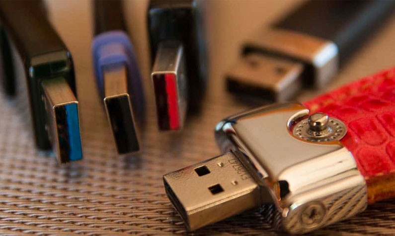 USB Flash Drives